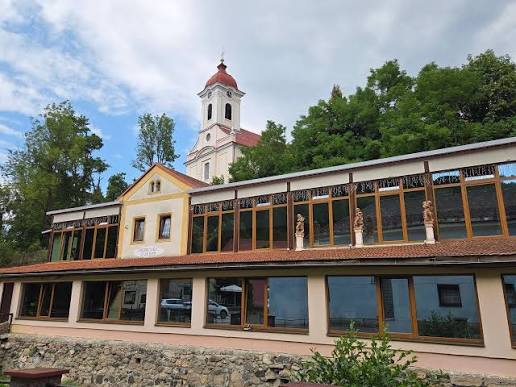 Sklené Teplice, Σλοβακία, ιαματικά λουτρά, Ιαματικά Ταξίδια, Κωνσταντίνος Βαϊτσαράς, ΙΑΜΑΤΟΓΡΑΦΙΑ, Υγεία, ευεξία, Ψυχική Υγεία, σώμα και υγεία, υγεία και πρόνοια, Banská Štiavnica, Kalvária, Banská Bystrica.
