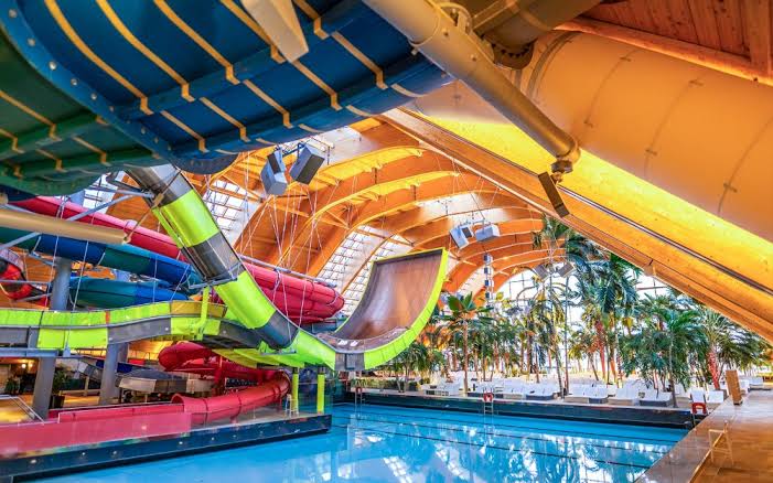 Therme București, Therme Bucharest, Θέρμε Βουκουρέστι, Ρουμανία, Βουκουρέστι, Ιαματικά Λουτρά, λουτρά, θερμά λουτρά, γεωθερμικό νερό, θερμαλισμός, σάουνα, Aufguss, wellness, ευεξία, υγεία, ψυχική υγεία, σώμα και υγεία, ταξίδια, ιαματικός τουρισμός, Ιαματικά Ταξίδια, Κωνσταντίνος Βαϊτσαράς, ΙΑΜΑΤΟΓΡΑΦΙΑ, Elysium, The Palm, θερμικό νερό, spa Ρουμανία.